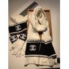 Chanel white hat glove scarf (a set)