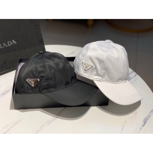 Prada hat ( white/ black)