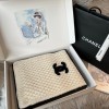 Chanel set gloves and scarf