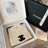 Chanel set gloves and scarf