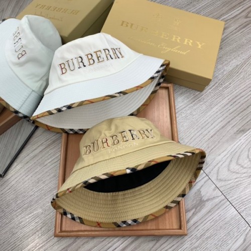 Buberry round hat