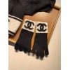 Chanel black hat glove scarf (a set)