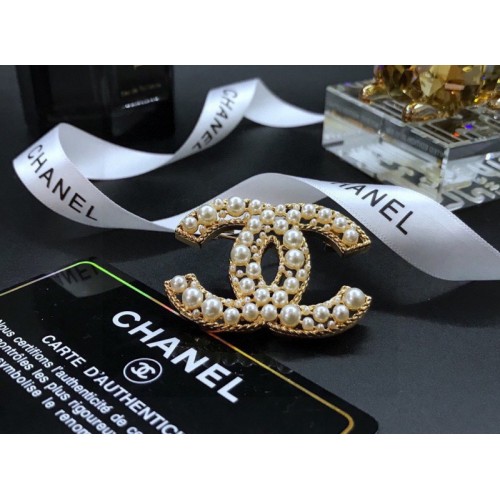 Chanel brooch 10