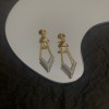 Louis Vuitton V earing