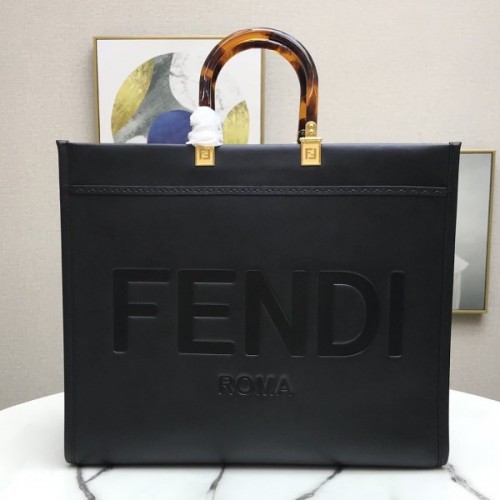 Fendi Tote in Black 41cm