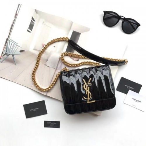 YSL VICKY SHOULDER BAG BLACK 17.5cm