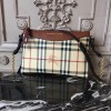 Burberry corssbody bag 5837