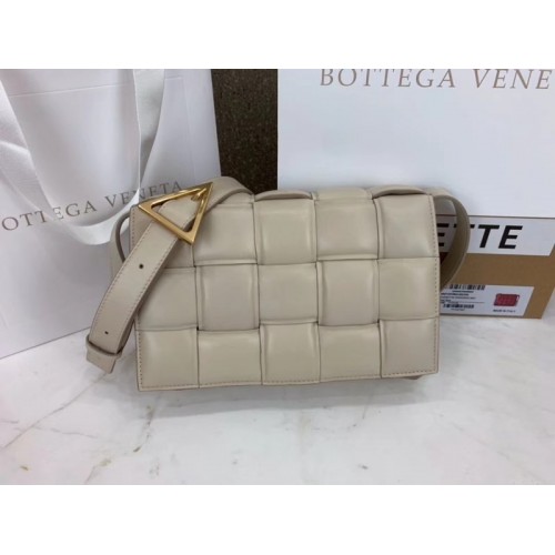 BOTTEGA VENETA PADDED CASSETTE BAG WHITE