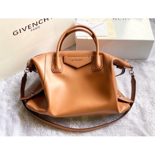 Givency Medium Antigona Soft Bag In Brown Leather