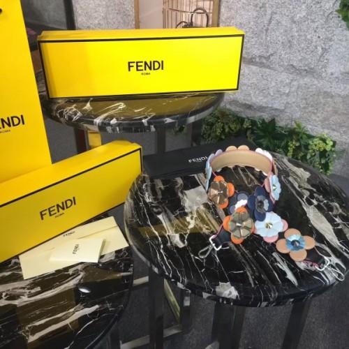 Fendi shoulder strap 1819