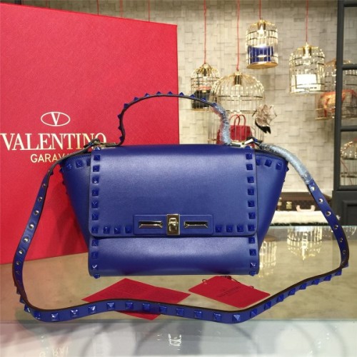 Valentino ROCKSTUD HANDBAG 4668