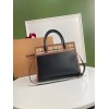Buberry B vintage title tote bag 32cm