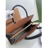 Buberry B vintage title tote bag 32cm