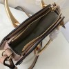 Chloé Pixie