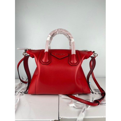 Givency Small Antigona Soft Bag In Red Leather