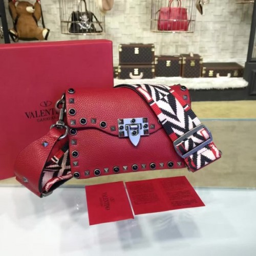 Valentino GUITAR ROCKSTUD ROLLING CROSS BODY BAG 4680