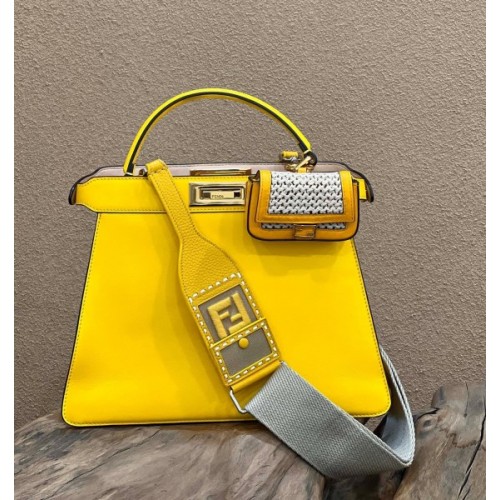 Peekaboo ISeeU Medium Yellow leather bag