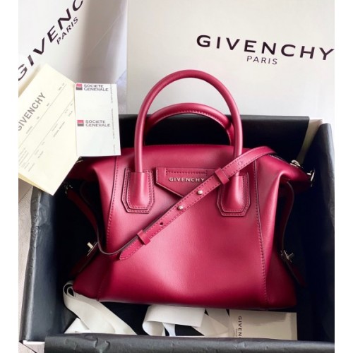 Givency Small Antigona Soft Bag In Pink Leather