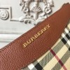 Burberry corssbody bag 5837