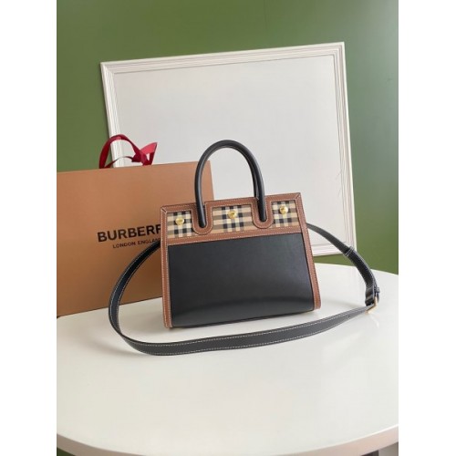 Buberry B vintage title tote bag 26cm