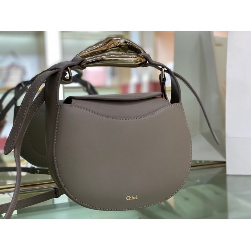 Chloe kiss purse in small grain calfskin gray