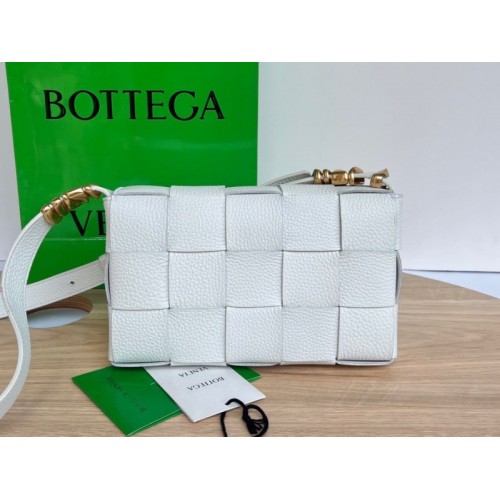 Bottega Veneta Cassette white grained leather bag