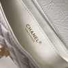 Chanel Palm print calfskin clutch White 002