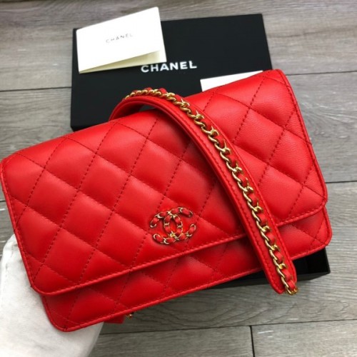 Chanel 19 Denim Wallet on Chain in Red AP0957