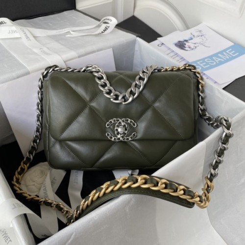 Chanel 19 Flap Lambskin Green Silver Hardware 26cm Bag