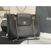 Chanel shopping bag V quilter black leather