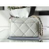 Chanel 19 flap bag Grey - silver hardware