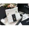 Chanel 22C flap white bag 20cm