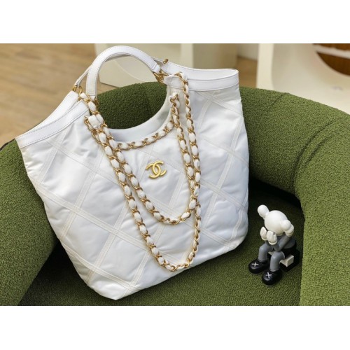 Chanel tote shopping max white bag