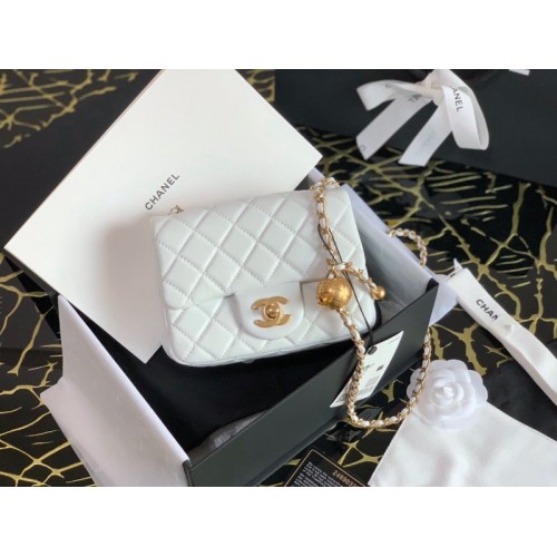 Chanel Lambskin & Gold-Tone Small Metal Flap Bag White 13cm