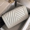 Chanel boy flapbag V white caviar leather 25cm