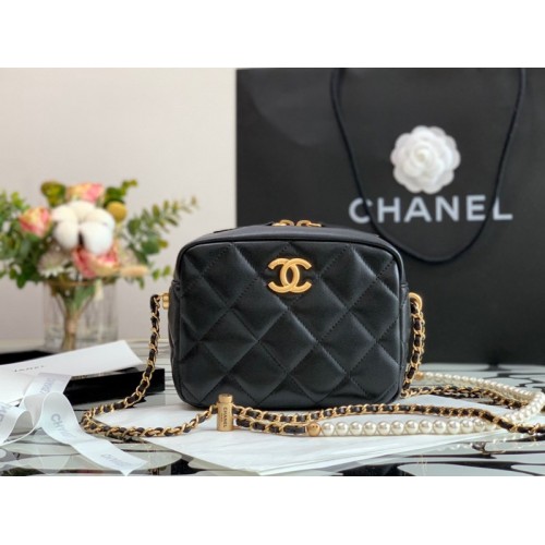 Chanel calfskin black leather with pearl chain shoulder bag