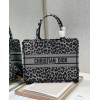 Dior Tote Book Maria Grazia Chiuri 36cm