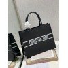 Dior tote book in black leather 36cm