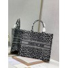 Dior Tote Book Maria Grazia Chiuri 41cm