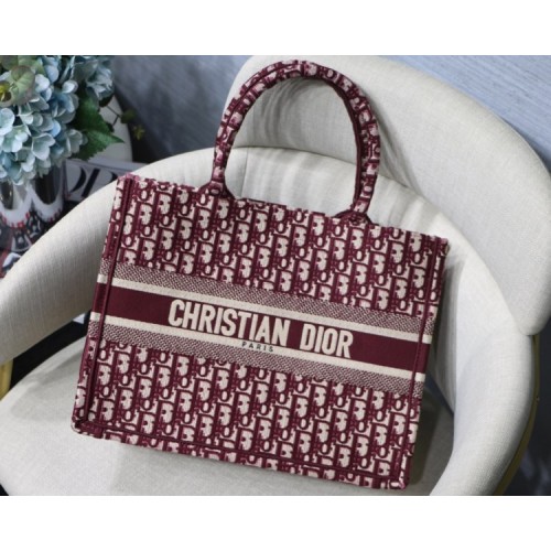 Dior Book tote red