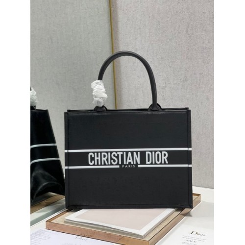 Dior tote book in black leather 36cm