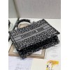 Dior Tote Book Maria Grazia Chiuri 36cm