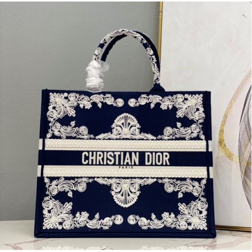 Dior book tote embroide new 41cm