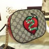Gucci GG Supreme mini chain bag 2217