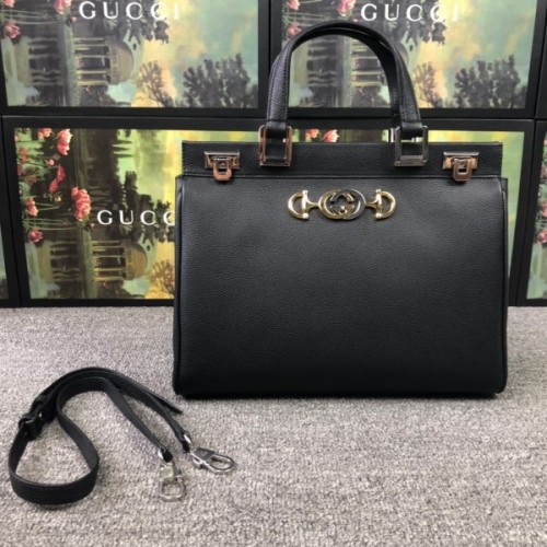 Gucci Zumi grainy leather medium top handle bag