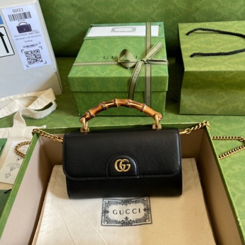 Gucci Diana mini black shoulder bag