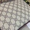 Gucci gg supreme bee shoulder bag 2220