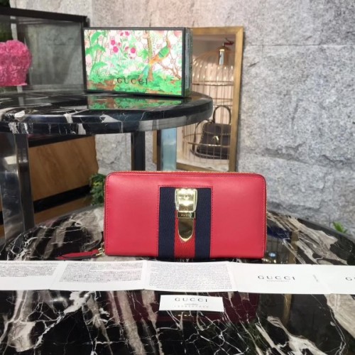 Gucci Wallet 2518