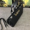 Gucci Zumi grainy leather medium top handle bag