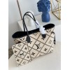 Louis Vuitton White Neverfull Maletage M46040